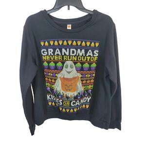 Halloween Grandma Never Runs Out of Kisses or Candy Sweatshirt Womens Size XL